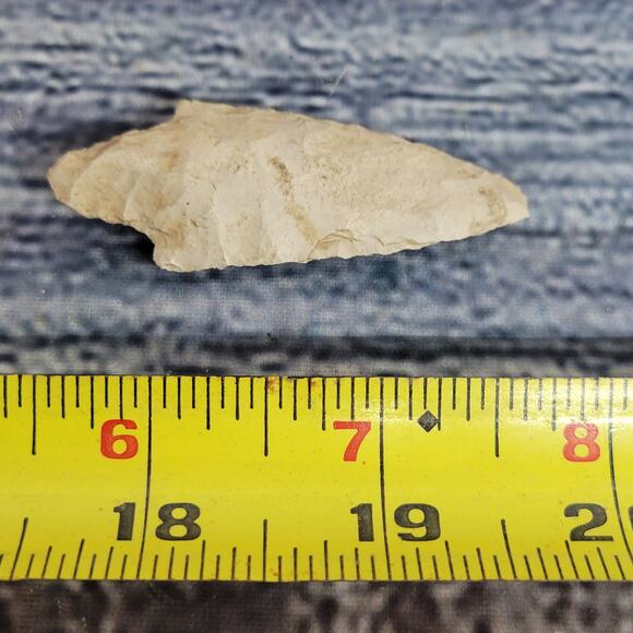 WI / ILL area white/cream color Collectible arrowhead - Picture 7 of 8